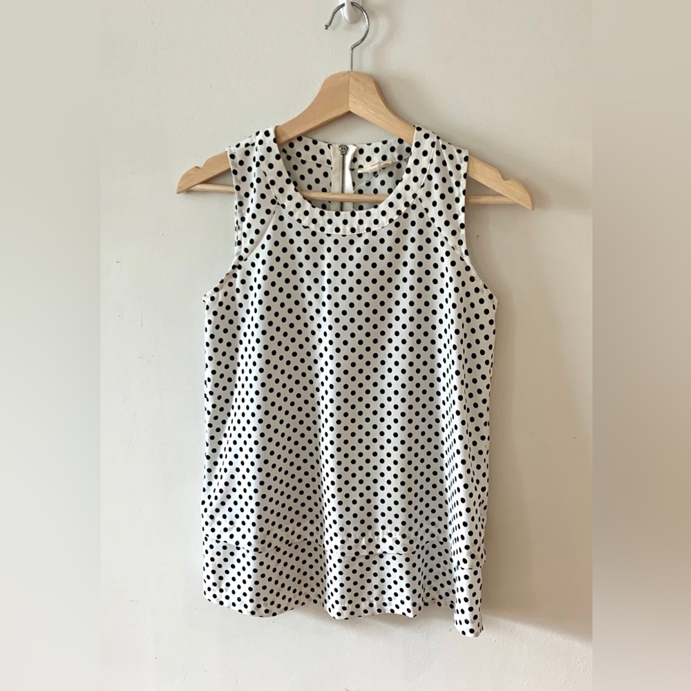 Dillards Maison Jules XS Sleeveless Blouse, Black & White Polka Dot Zipper Back